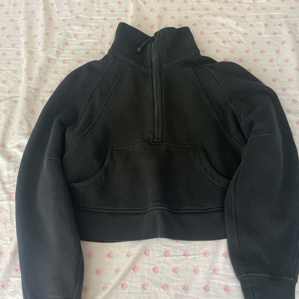 Lululemon Black Scuba